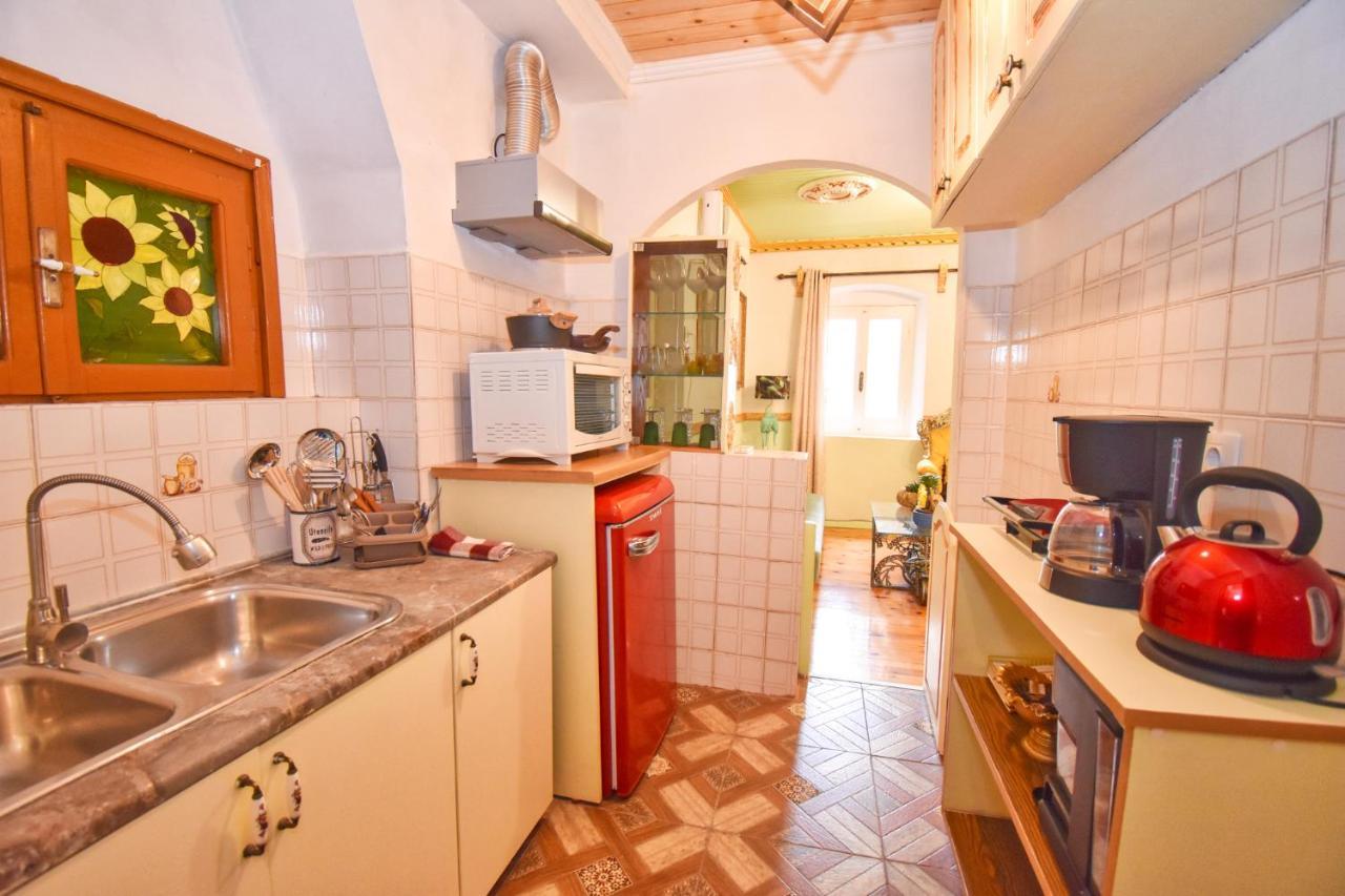 Venetian Well Gallery Apartment In Corfu Old Town Luaran gambar